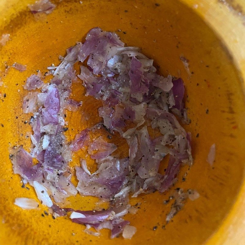 Bước 1 Sơ chế nguyên liệu Mướp xào thịt heo với nấm