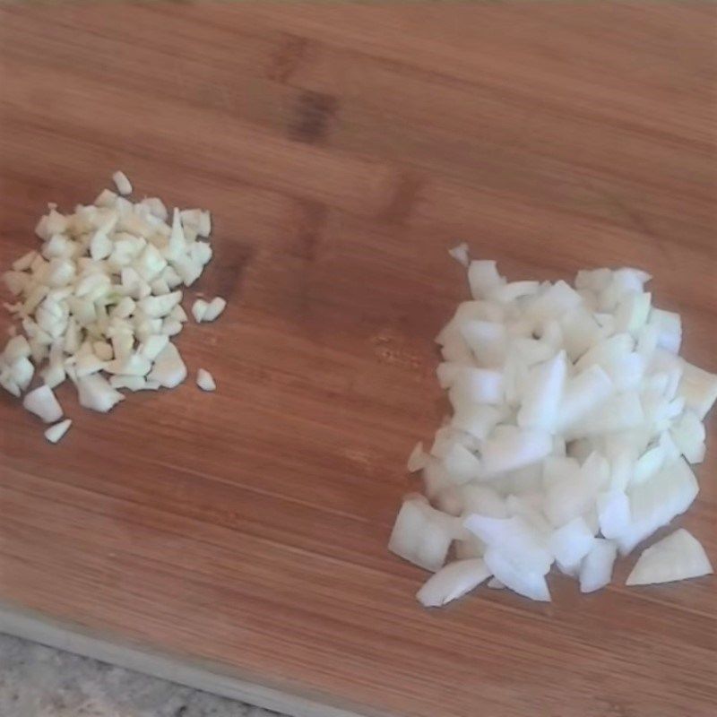 Bước 1 Sơ chế nguyên liệu Canh khoai tây chay
